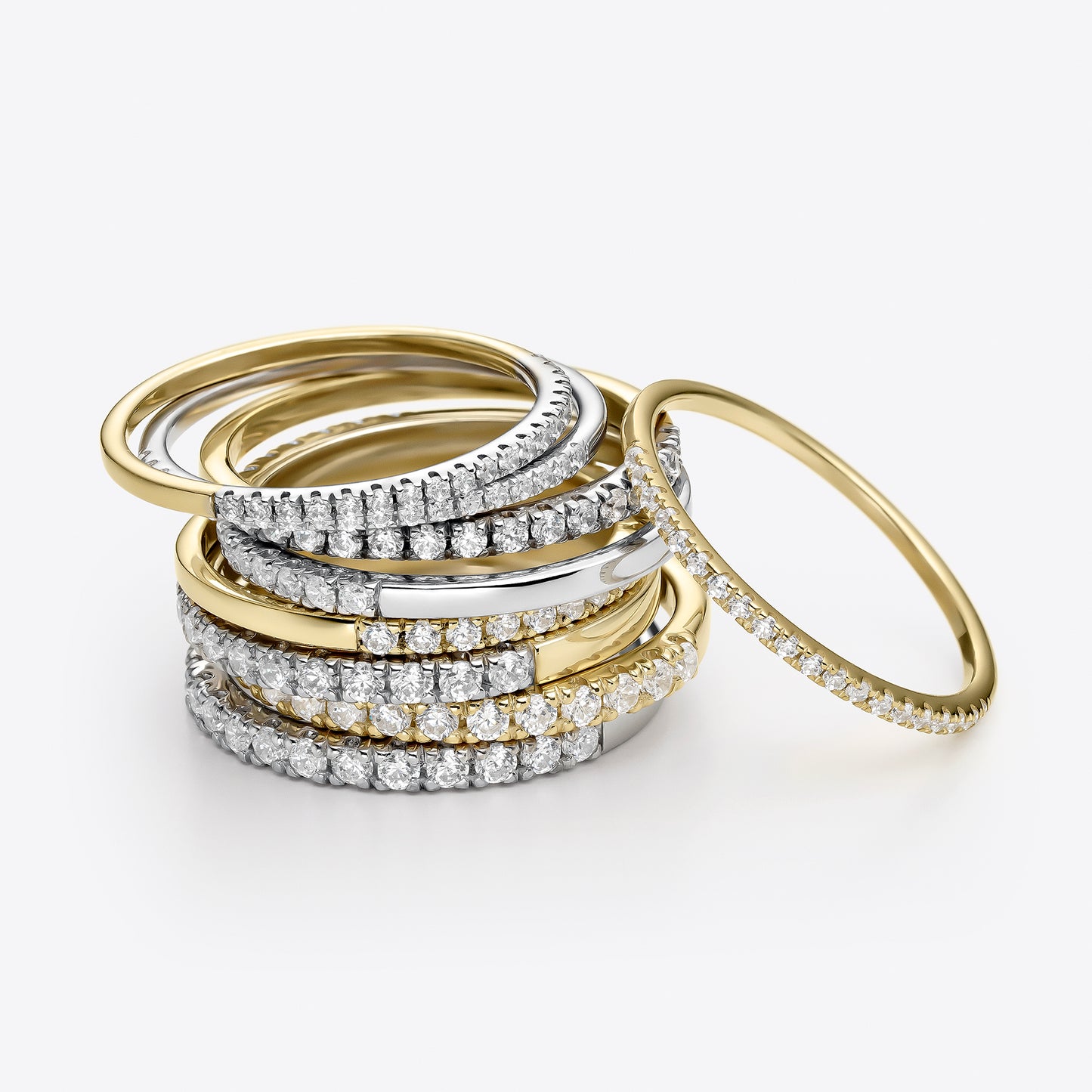 MEDIA ALIANZA ORO BICOLOR 18K Y 13 DIAMANTES 0,325 CTS