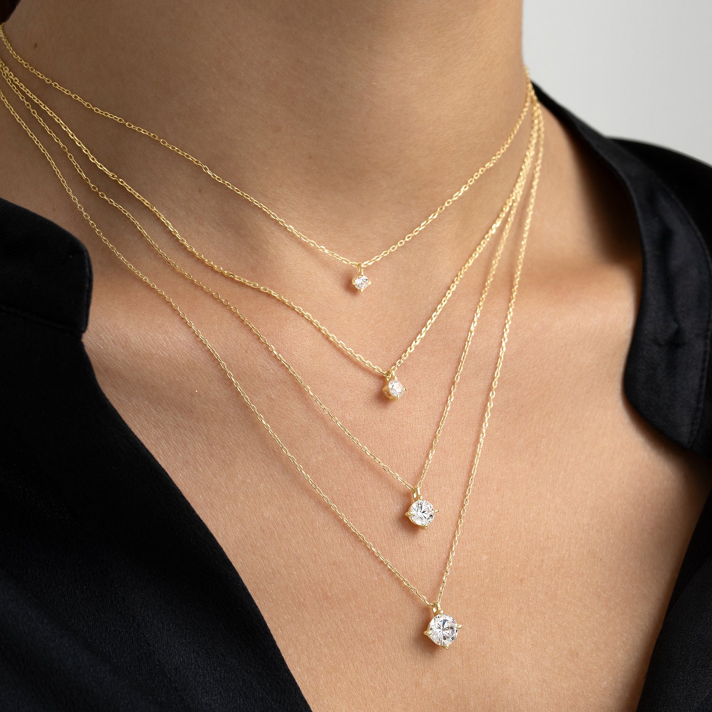 COLLAR ORO AMARILLO 18K Y DIAMANTE 0,20 CTS