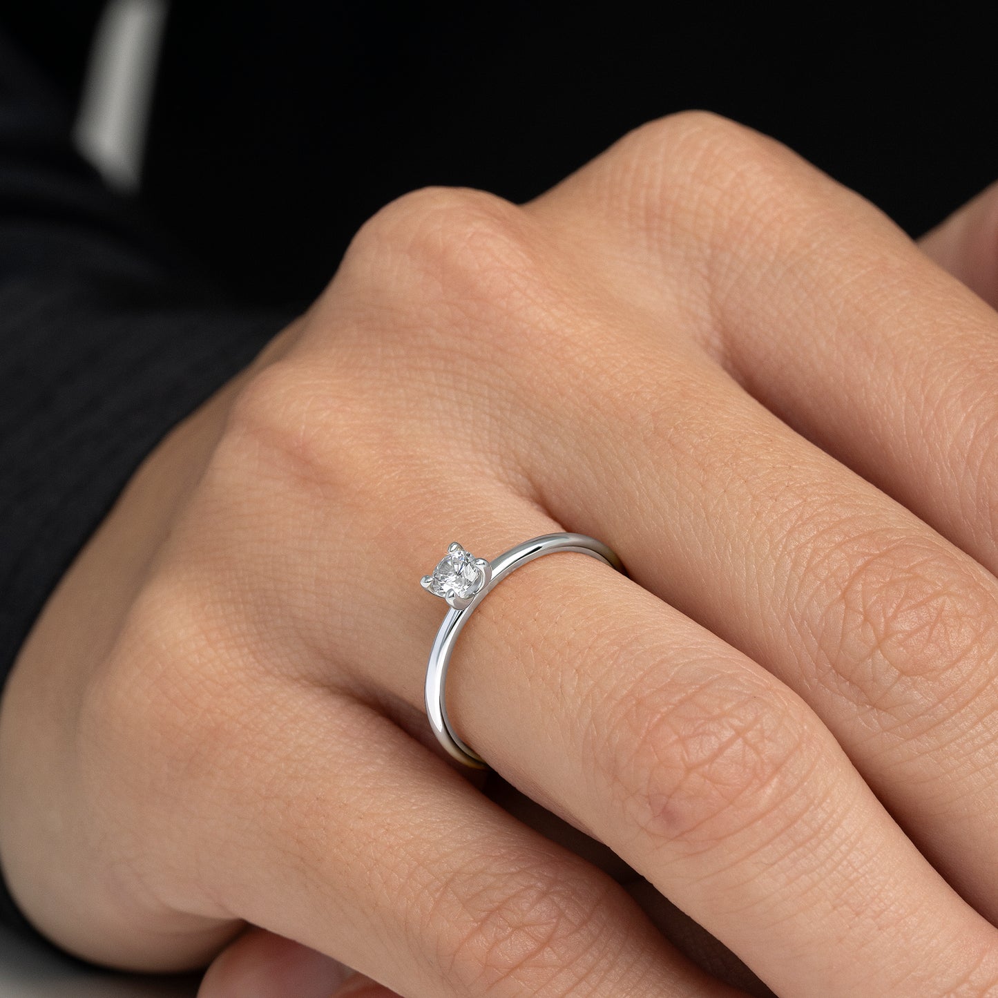 ANILLO SOLITARIO ORO BLANCO 18K Y DIAMANTE 0,20 CTS