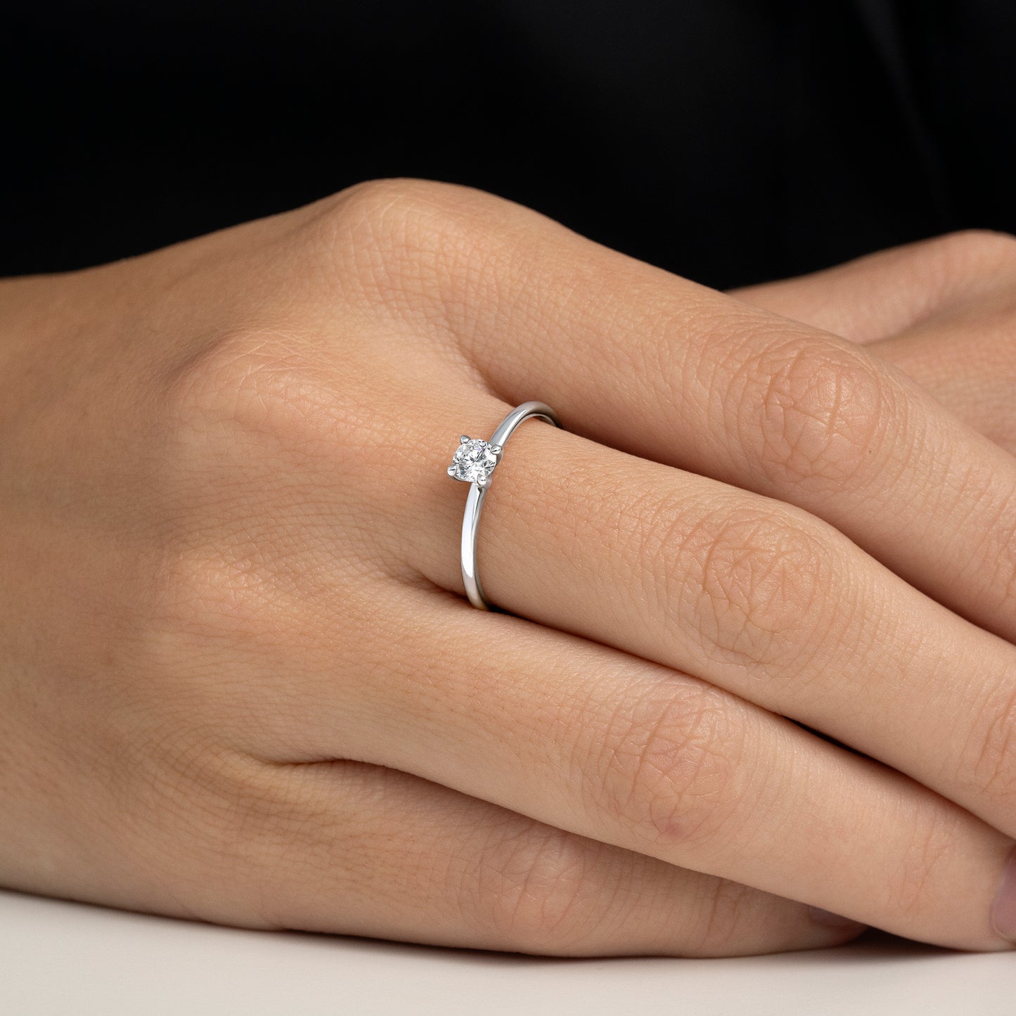 ANILLO SOLITARIO ORO BLANCO 18K Y DIAMANTE 0,25 CTS