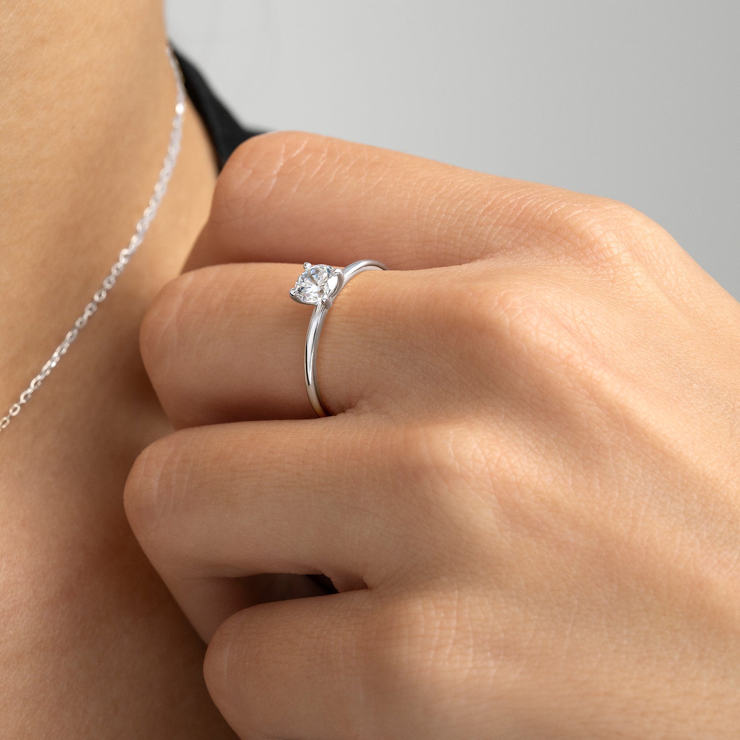 ANILLO SOLITARIO ORO BLANCO 18K Y DIAMANTE 0,50 CTS