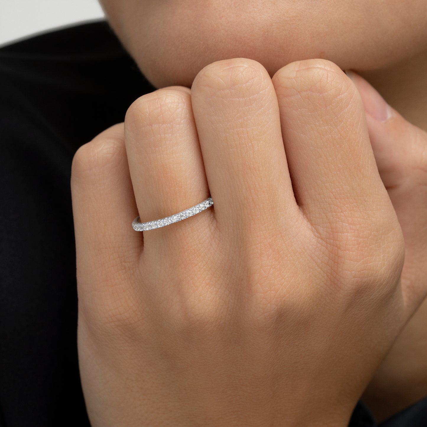 MEDIA ALIANZA ORO BLANCO 18K Y 15 DIAMANTES 0,225 CTS