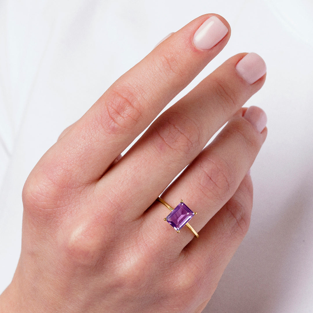 ANILLO ORO AMARILLO 18K AMATISTA OCTOGONAL PEQ.